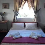 Semi's House Batsi