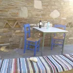 Semi's House Batsi