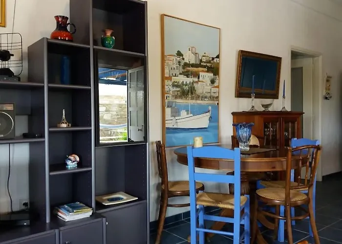 別荘 Semi's House *