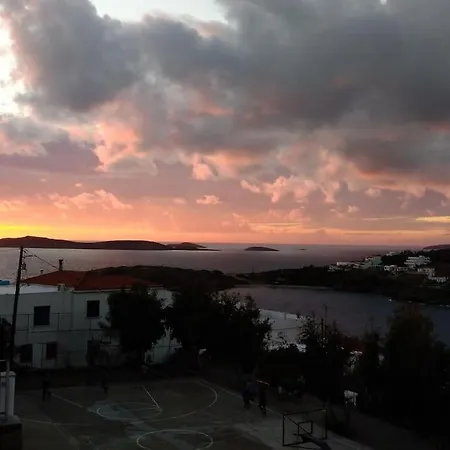 Semi's House Batsi (Andros)